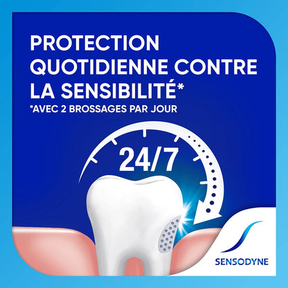 Sensodyne Whitening & Tartar Toothpaste, Strengthens Protects and Whitens Sensitive Teeth (135 ml).